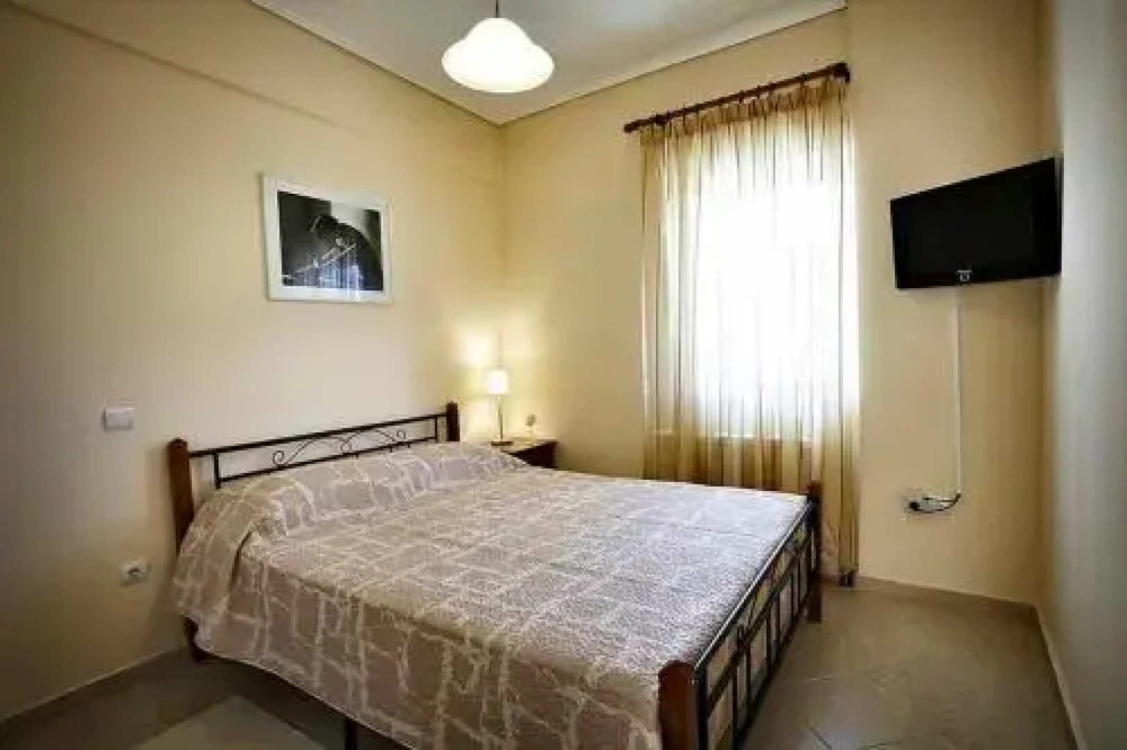 Sunday Apartments