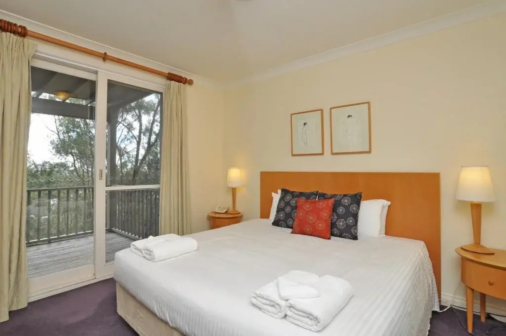 Villa Spa Executive 1br Pinot Resort Condo located within Cypress Lakes Resort (nothing is more central)