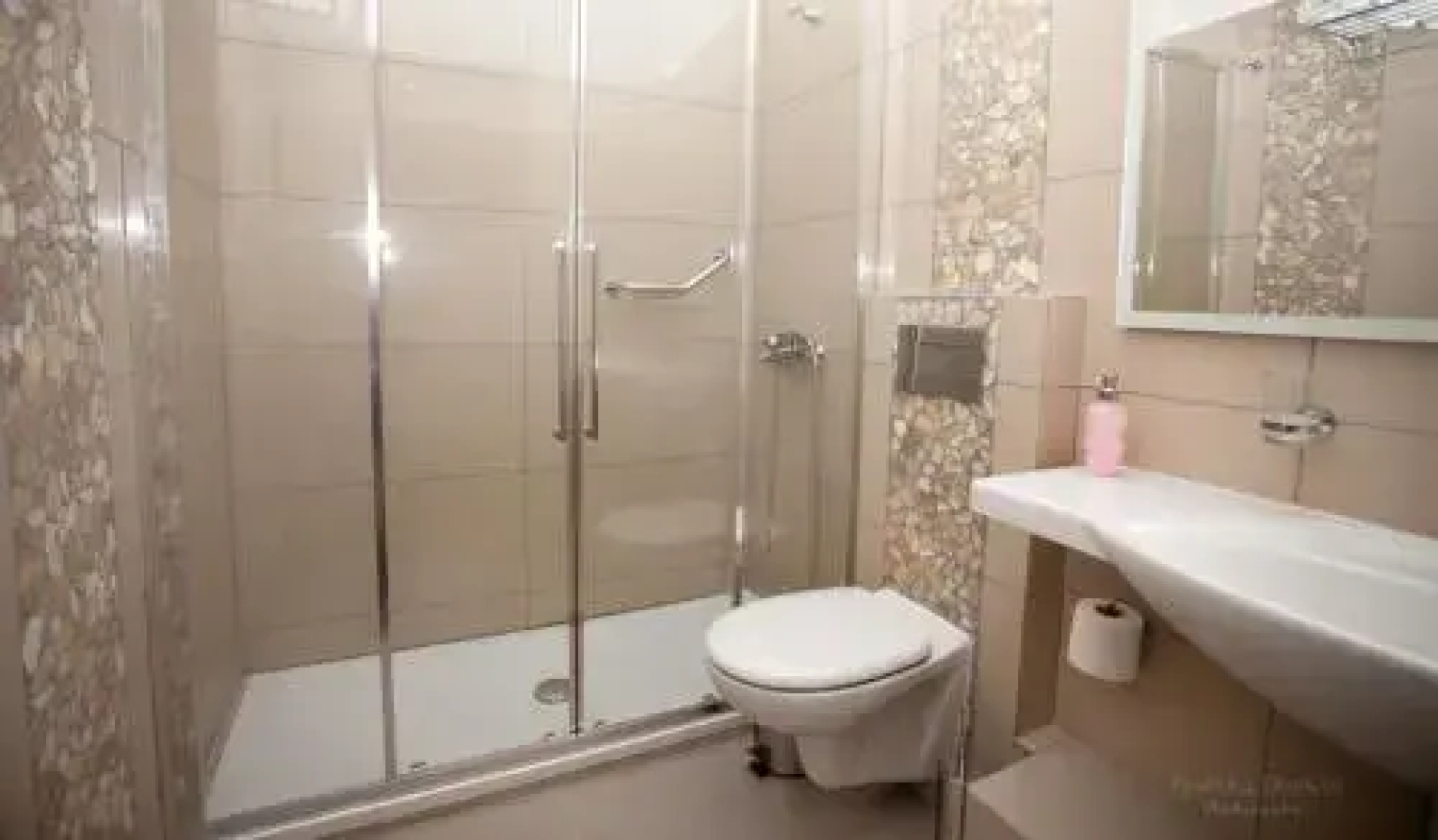 Aphrodite Luxury Studios & Apartments