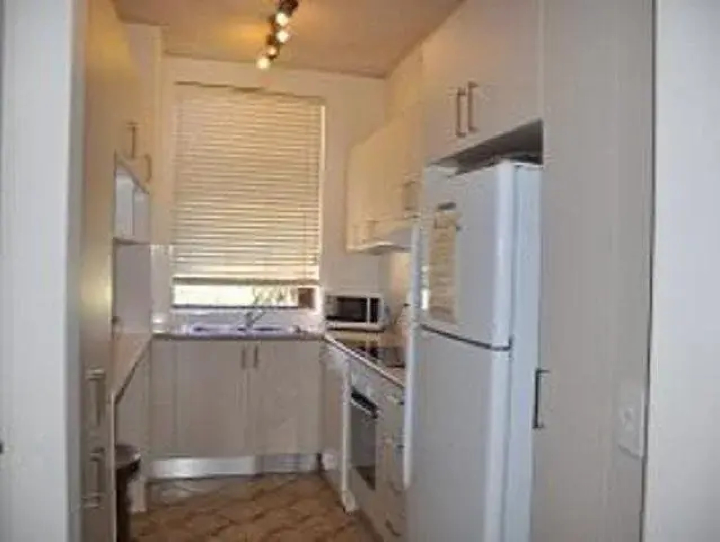 Shandelle Apartments