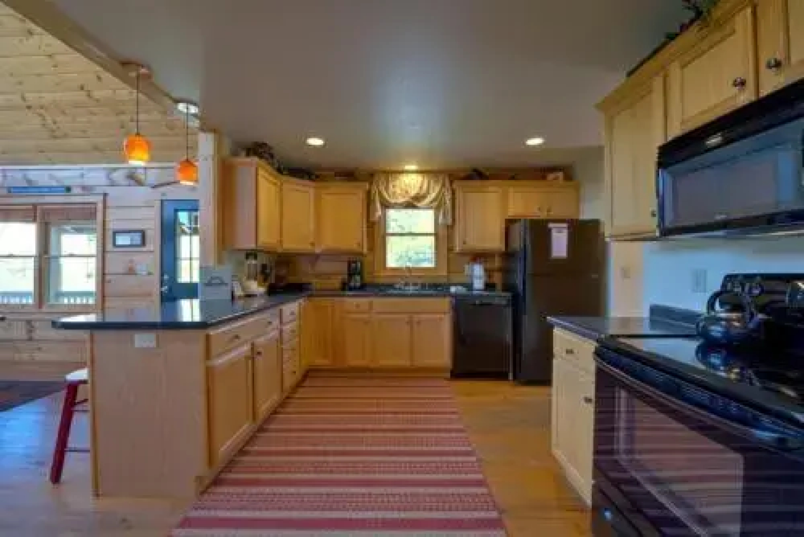 Toboggan Run - 4 Br Cabin