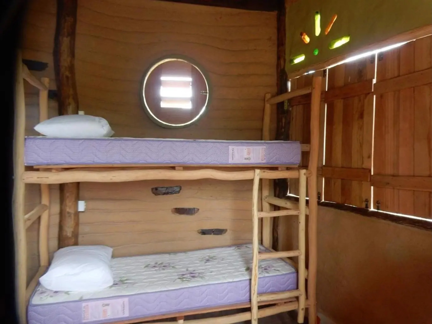 Raízes Eco Hostel