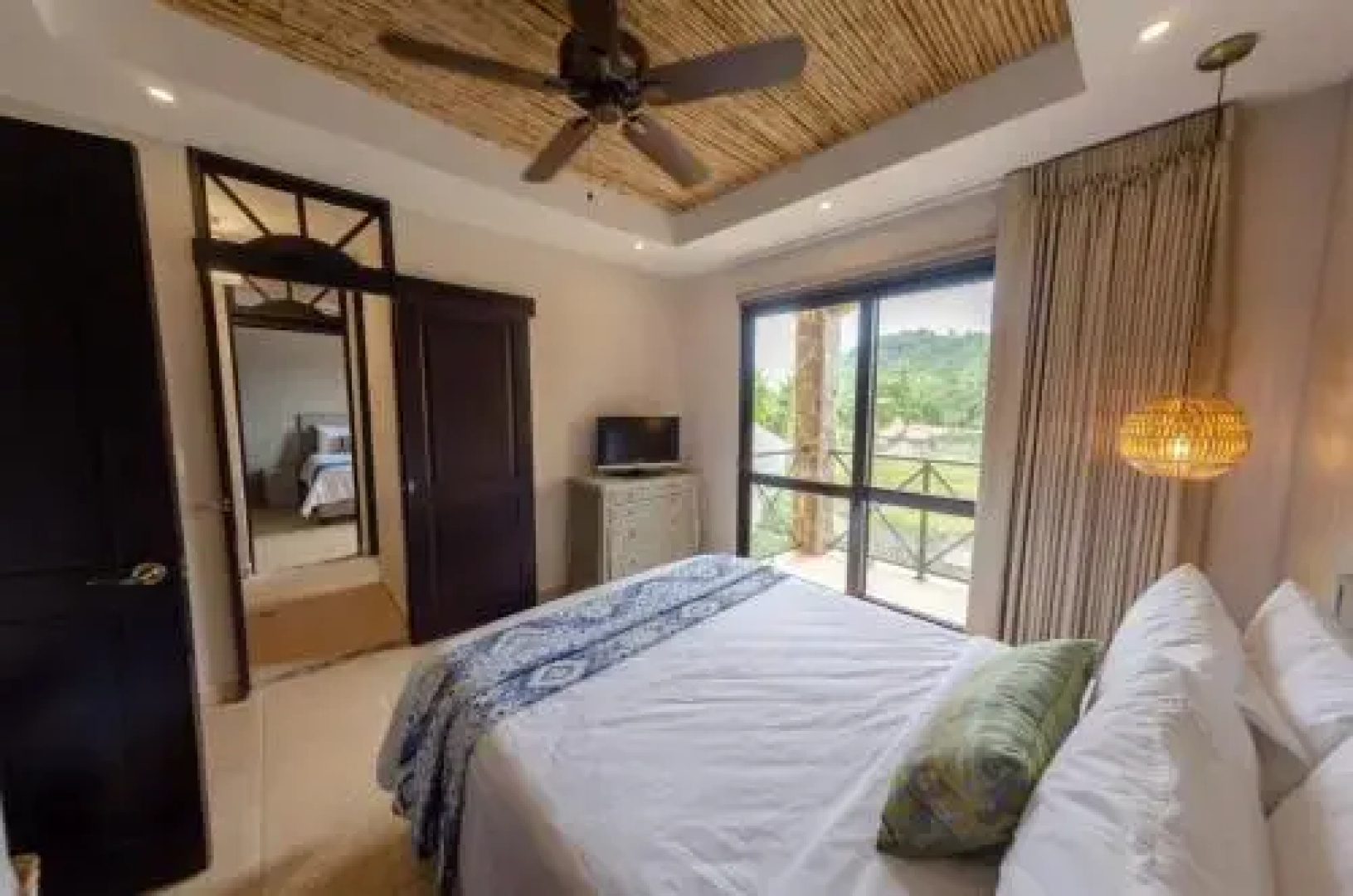 Bahia Encantada 3C
