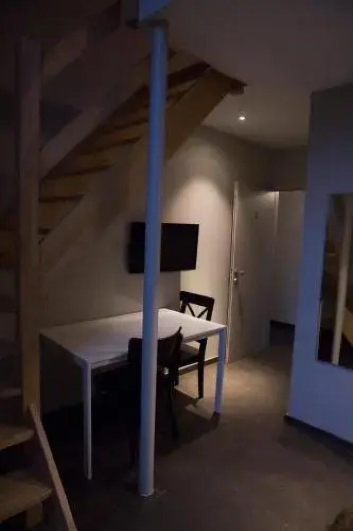 Motel E40