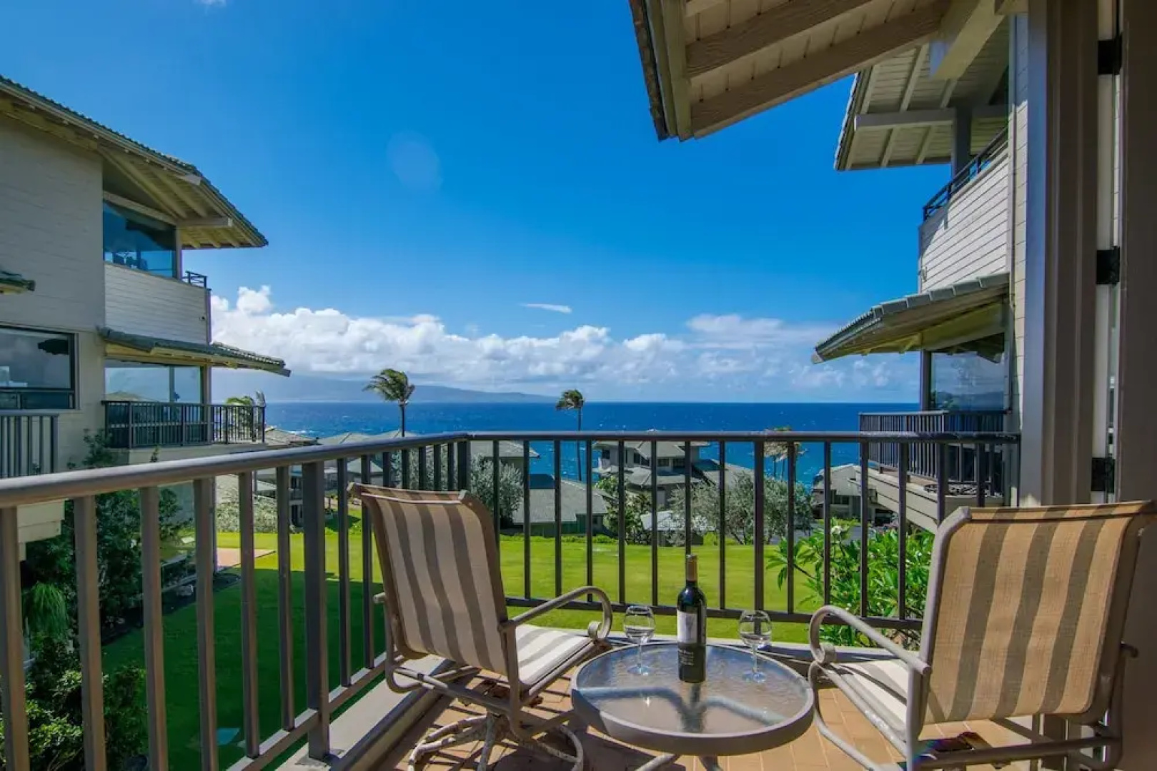 Bay Villa 32B2 Gold Ocean View by RedAwning