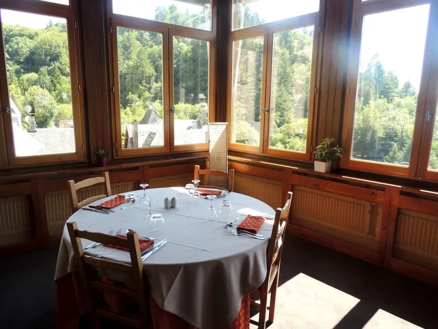 Logis L'Hostellerie De La Vallee