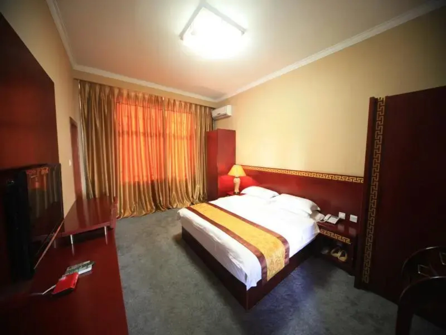 Tengchong Yun Wu Hotel