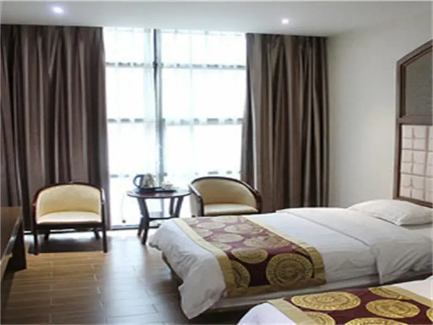Yujing Business Hotel