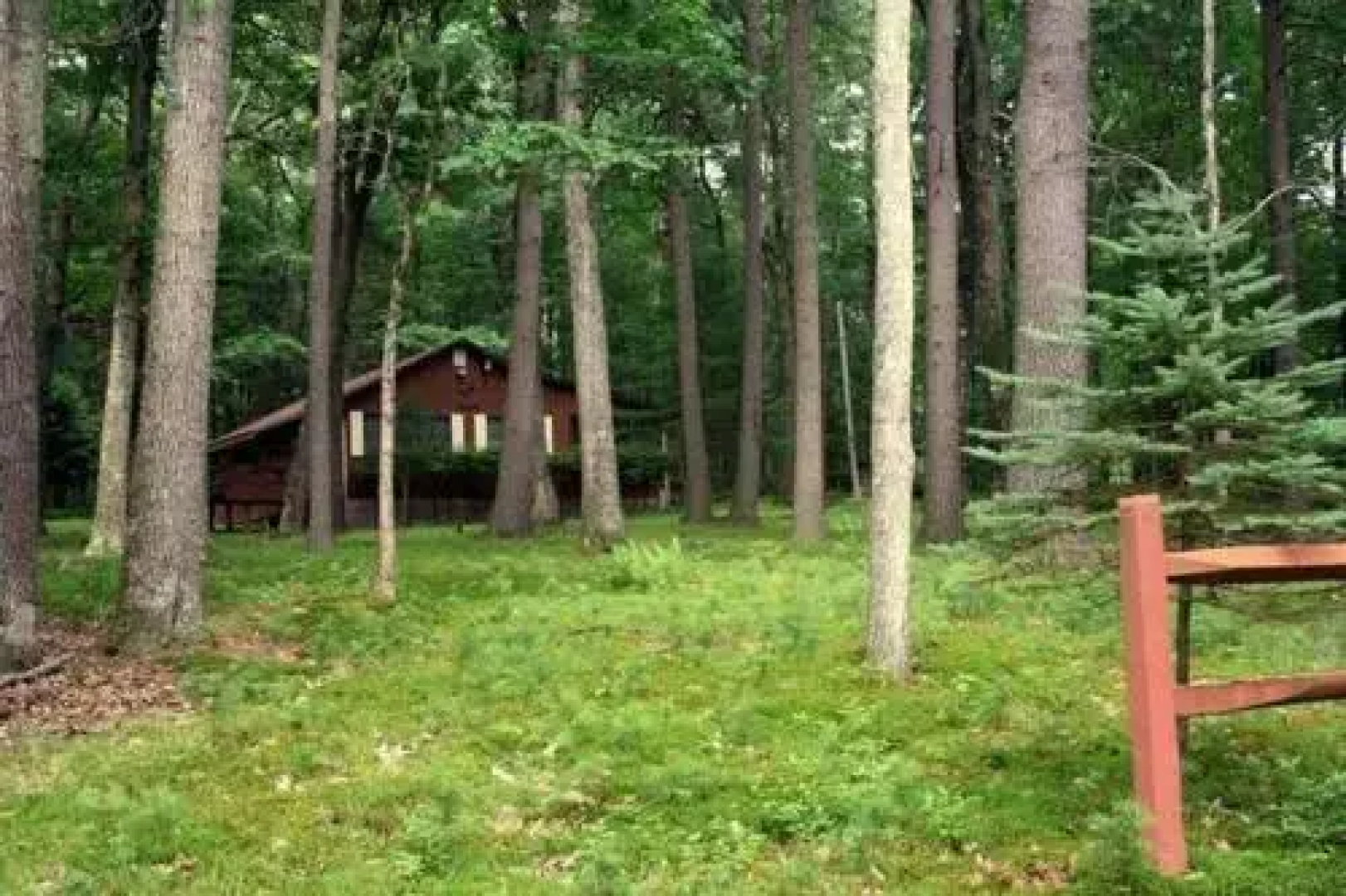 Lakeside Country Cottages