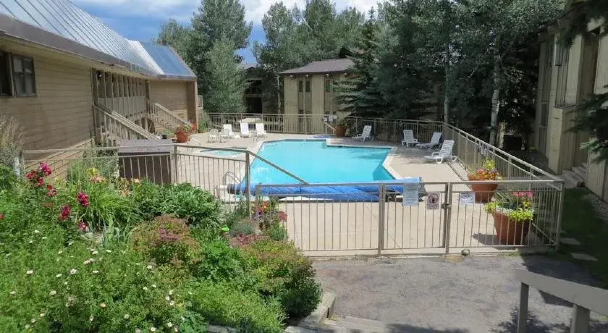 Woodbridge Condos