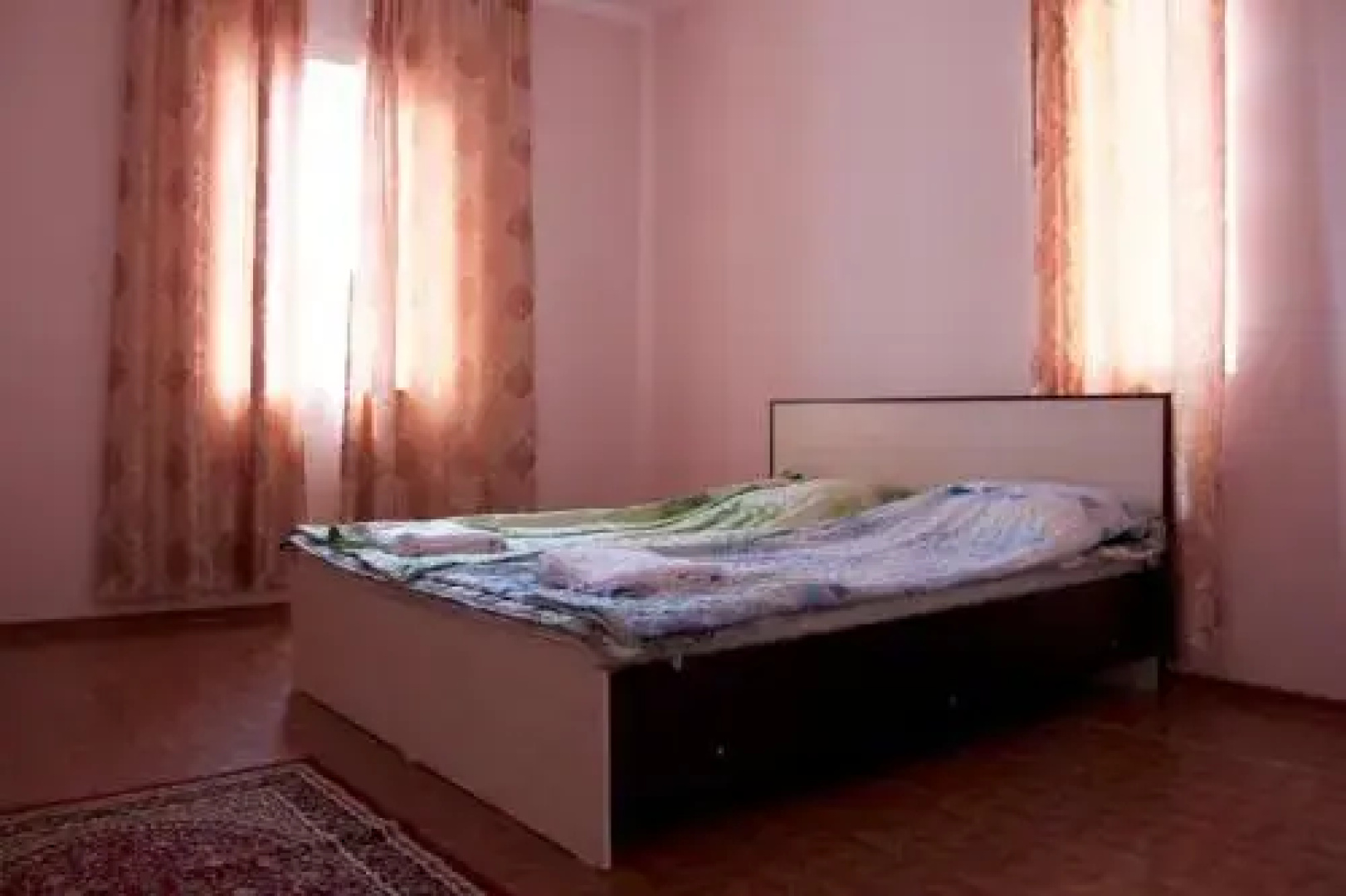 Apple Hostel Cholpon Ata