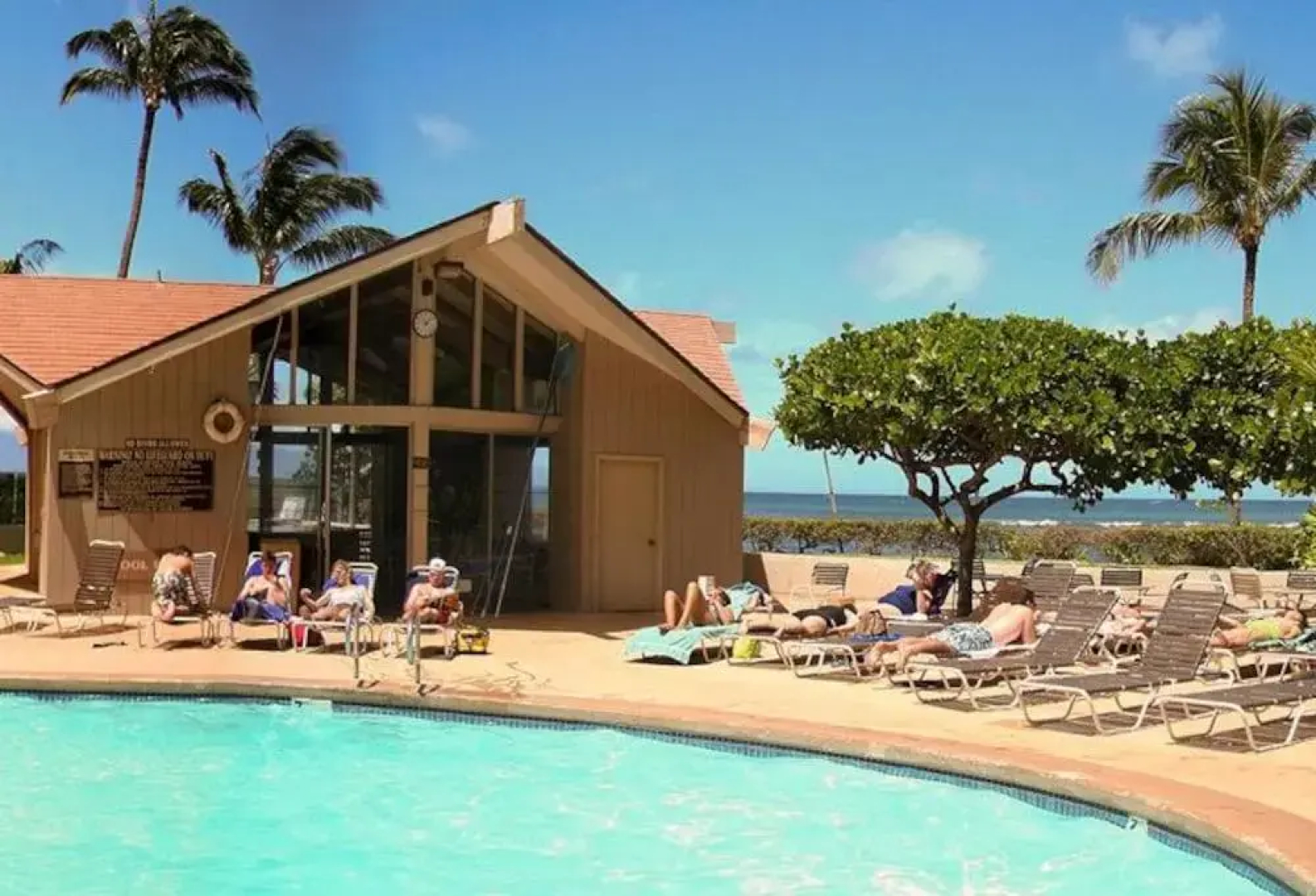 Royal Kahana 1112 by RedAwning