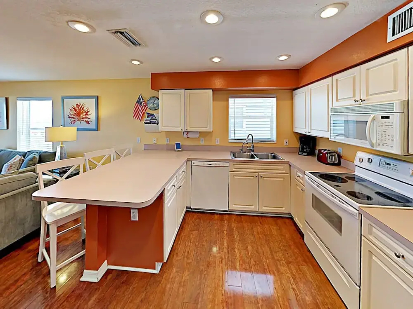 Unbeatable Beachside in Indian Rocks Beach by RedAwning