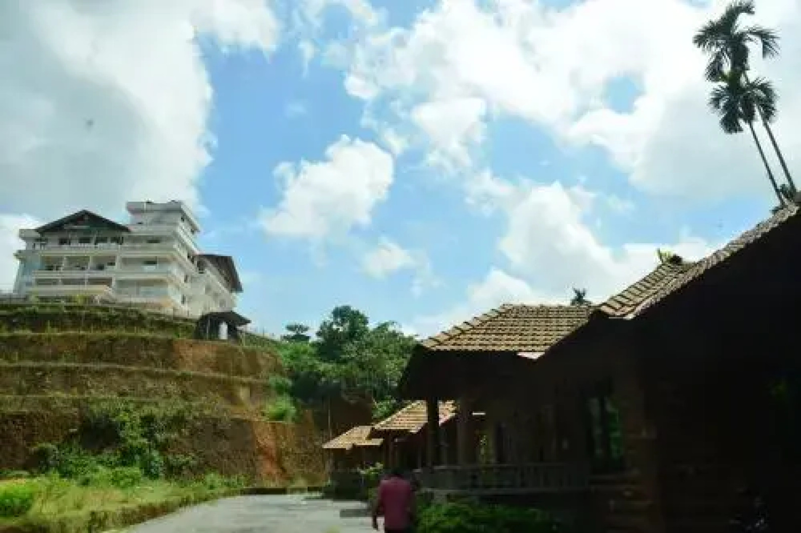 Iroomz Hotel Gaurav Garden