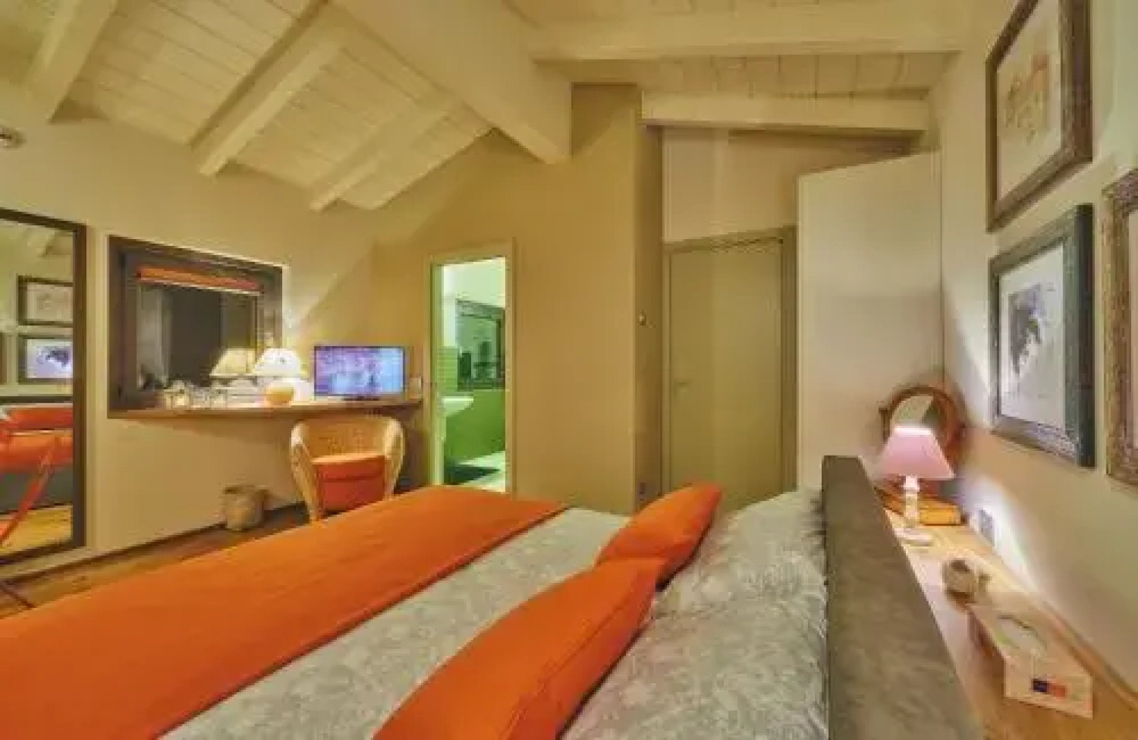 Luna Del Colle Bandb