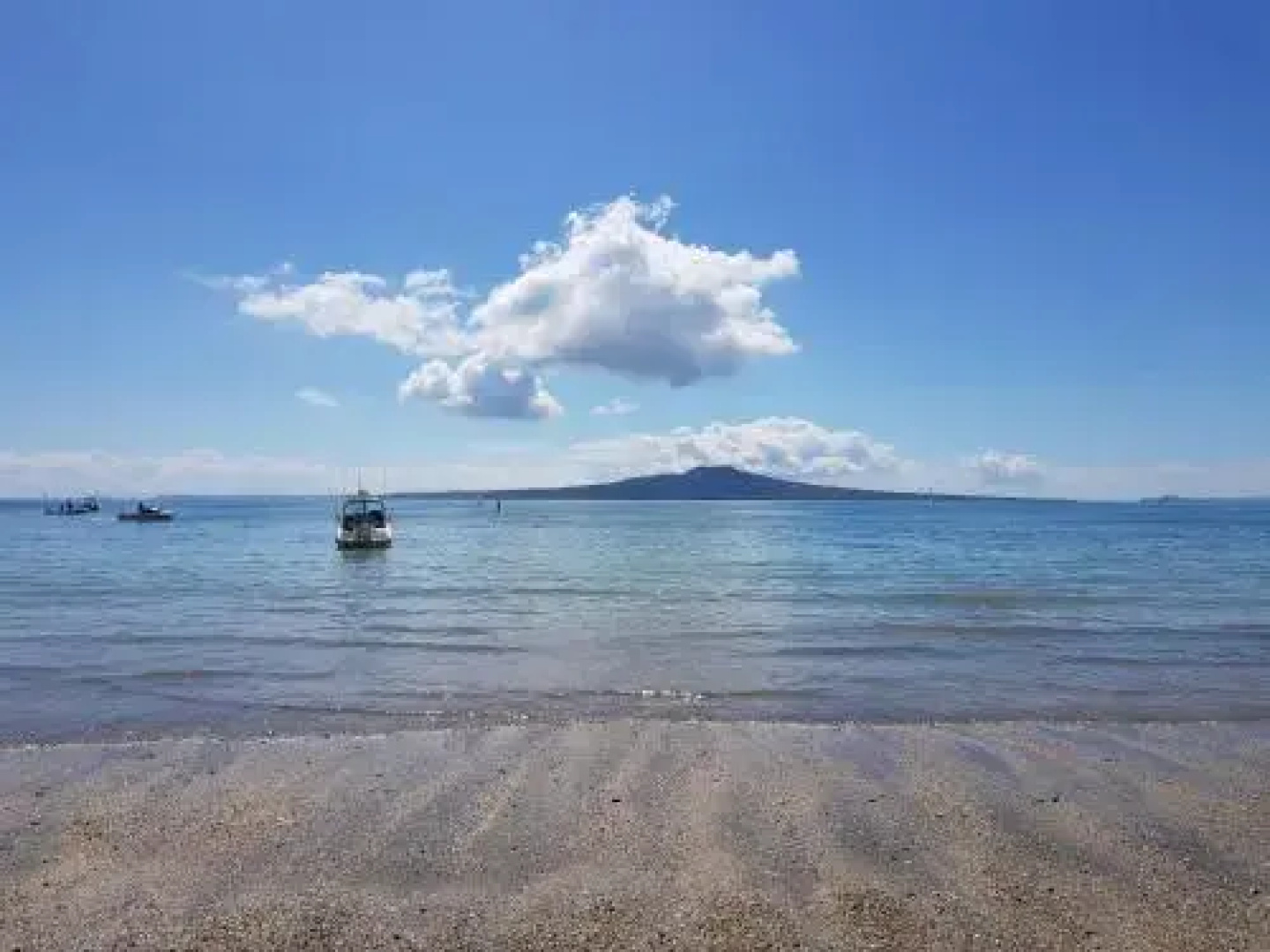 Takapuna Beach Accommodation
