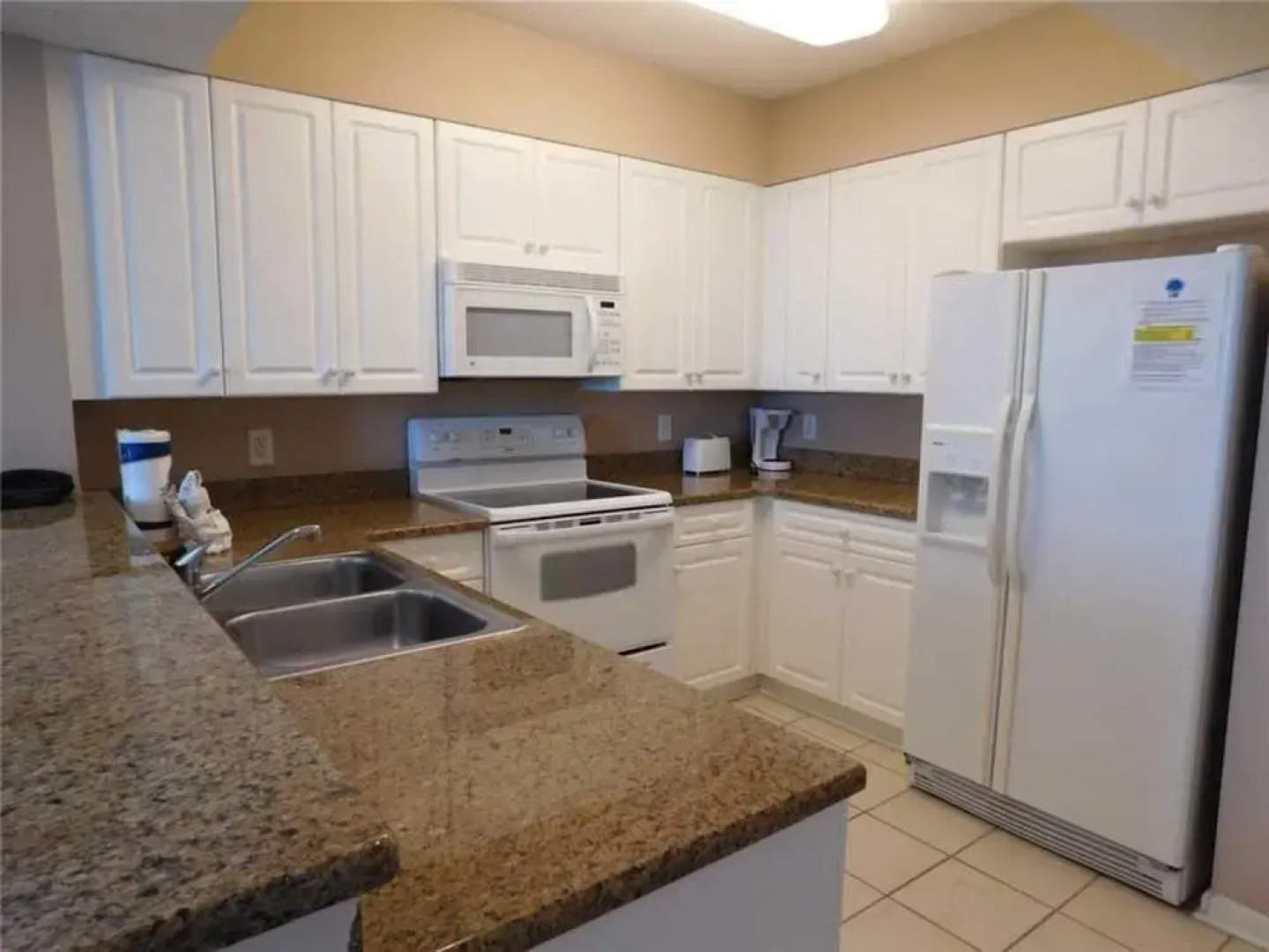 Yacht Club Villas Unit 703 - 3 Br Condo