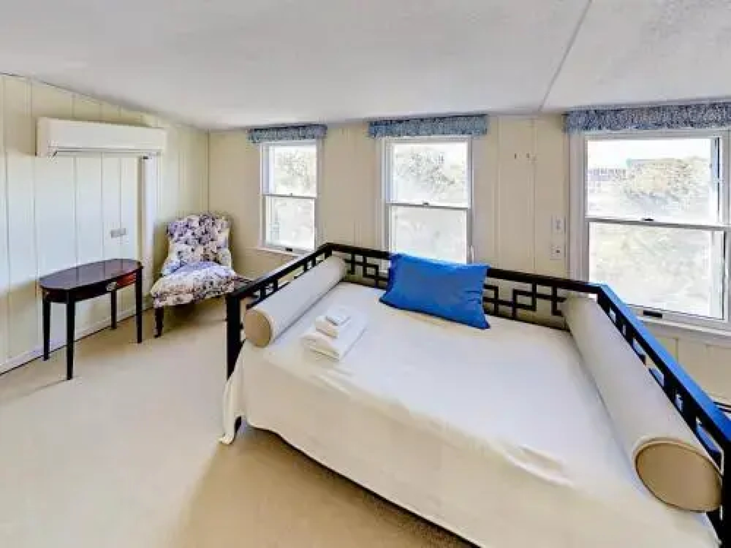 200 Shurtleff Rd Home - 3 Br home by RedAwning