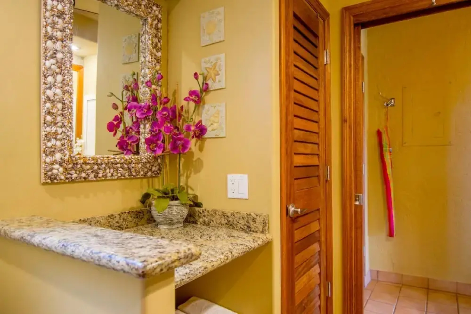 Papakea E304 by RedAwning