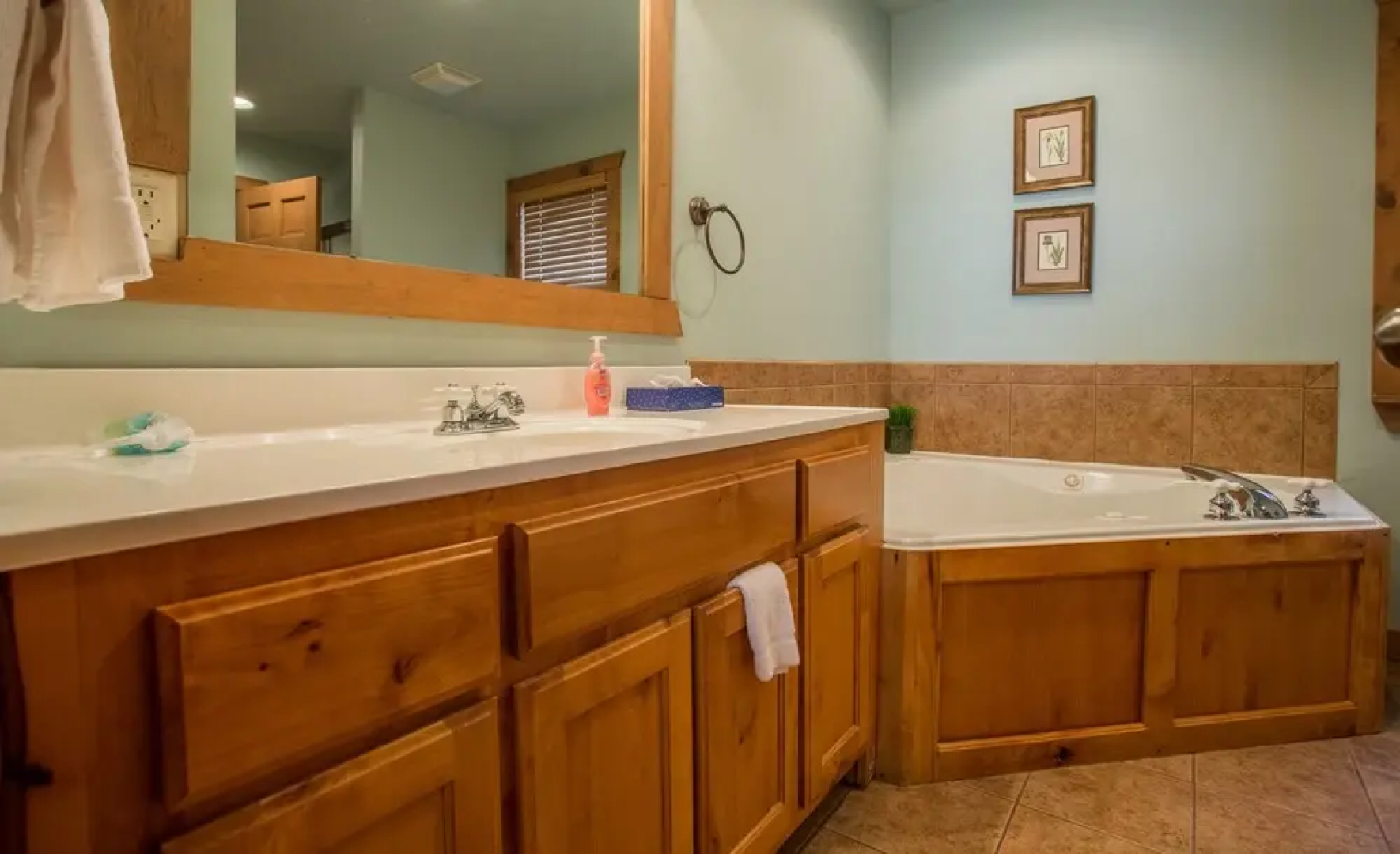 Peaceful Path Cabin by RedAwning