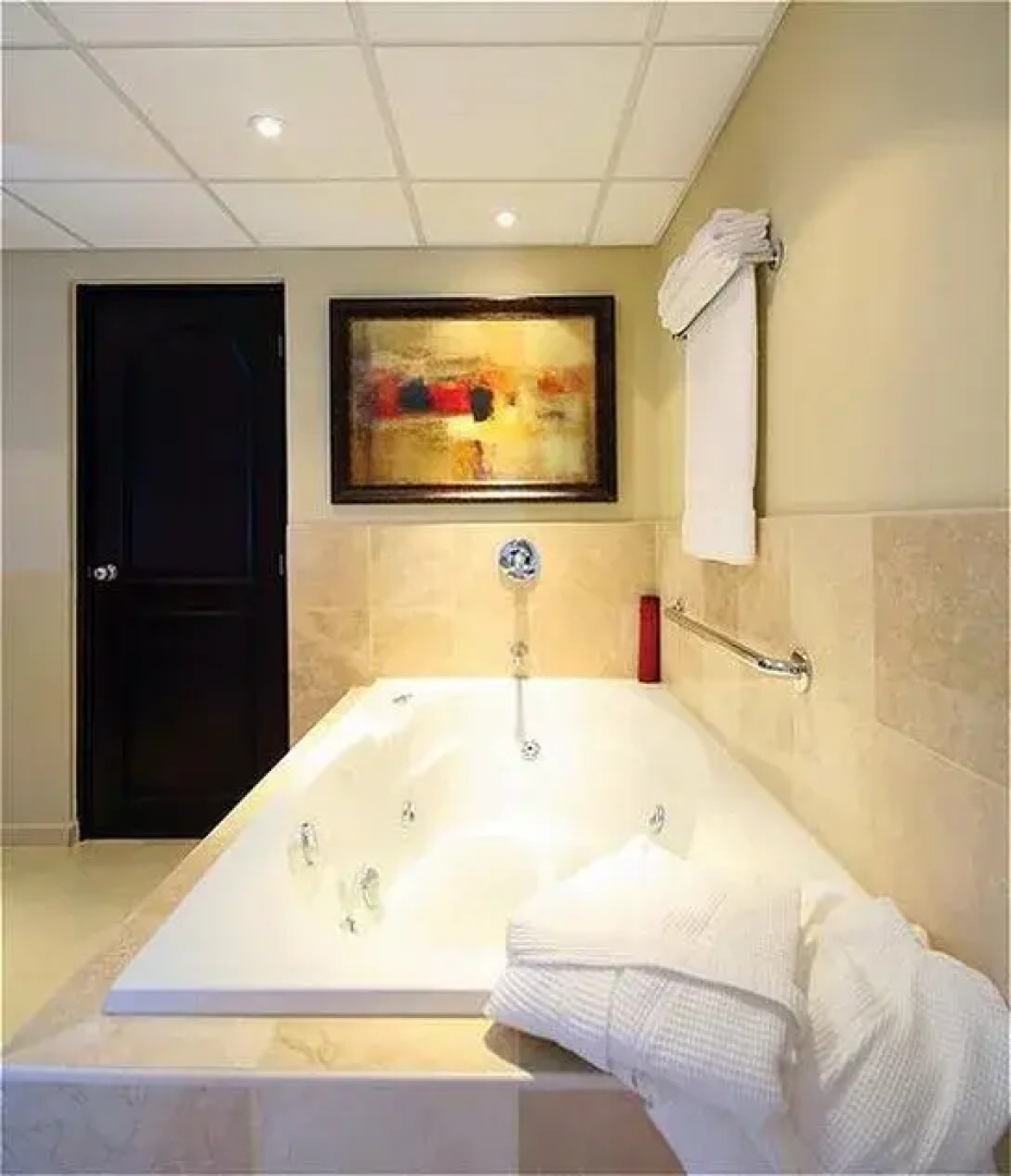 Crown Residence Suites by Lifestyle Kosher