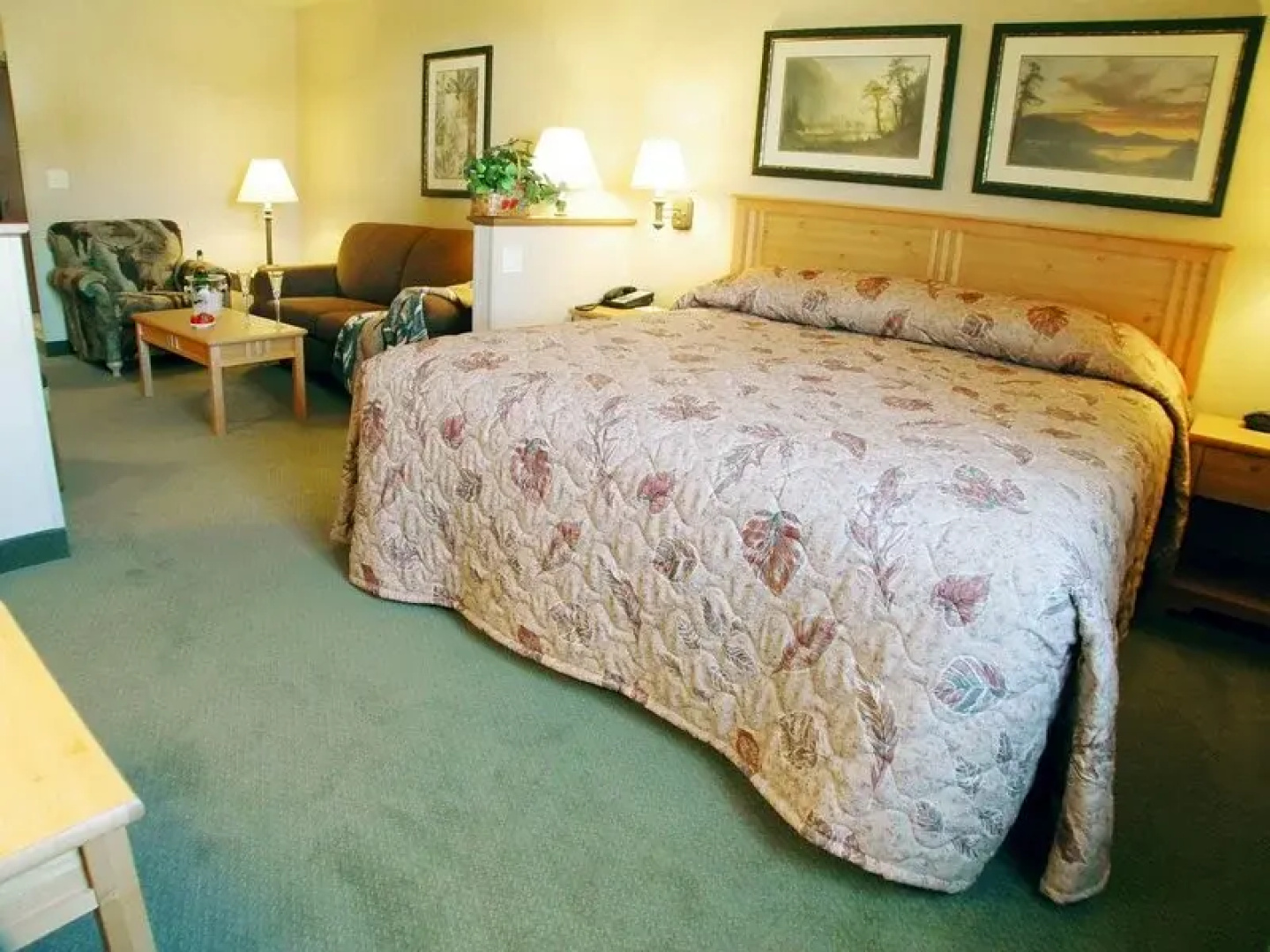 Crivitz Lodge
