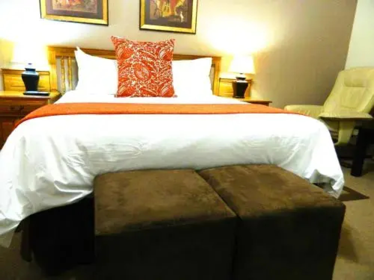 Bushmen Inn