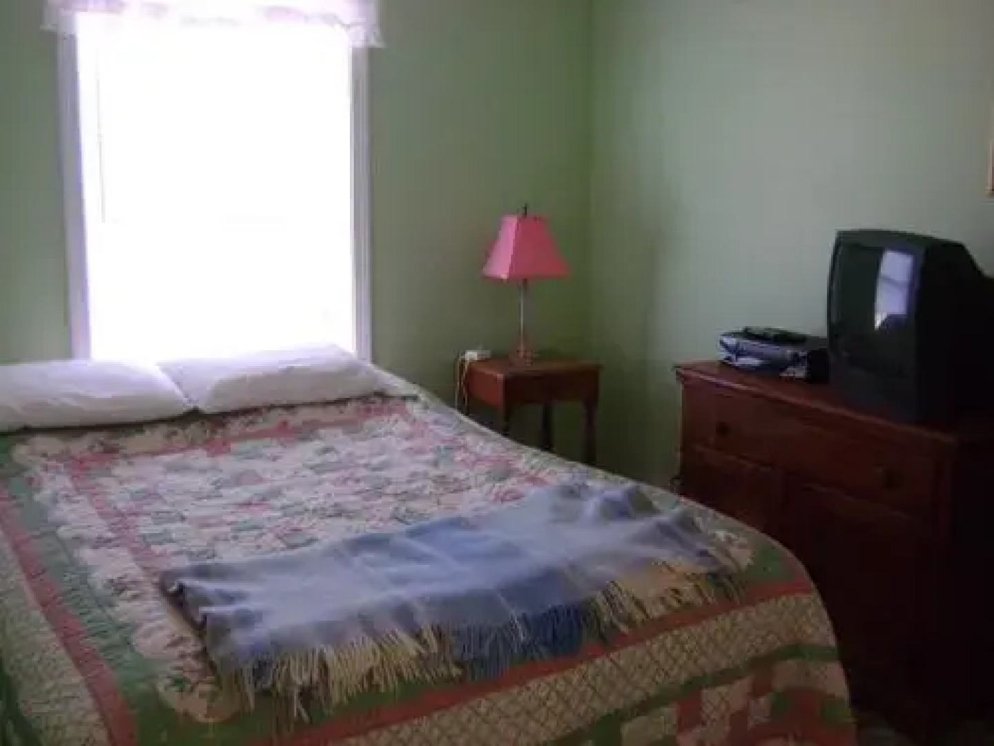 Oceanfront Hancock Cottage