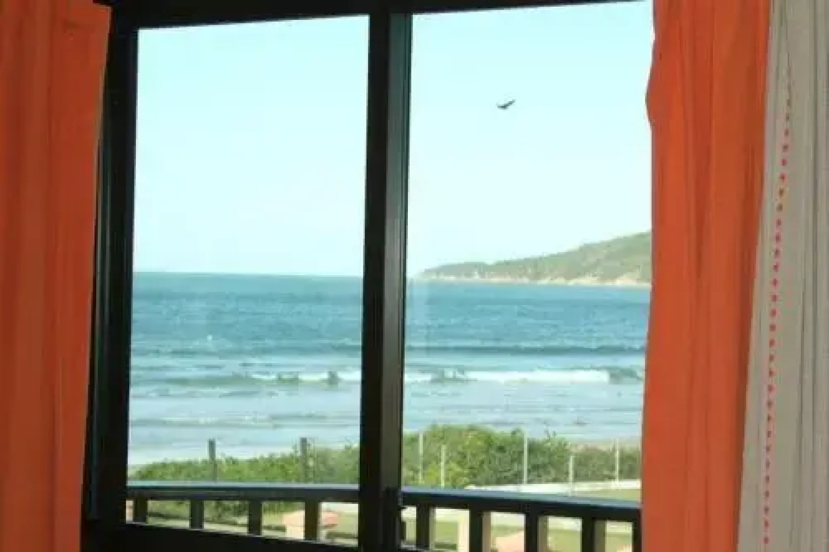 Espetacular Casa Olhos Verdes