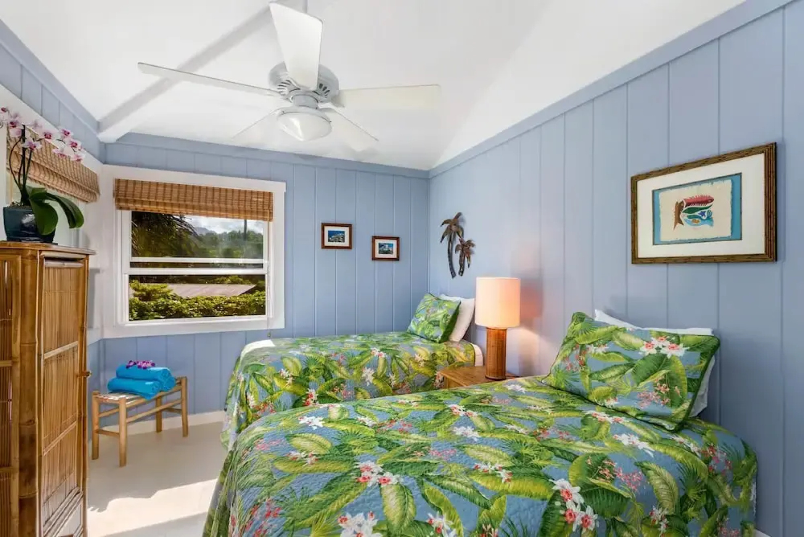 Hale O'Pulelehua with Guest House 5Br Home