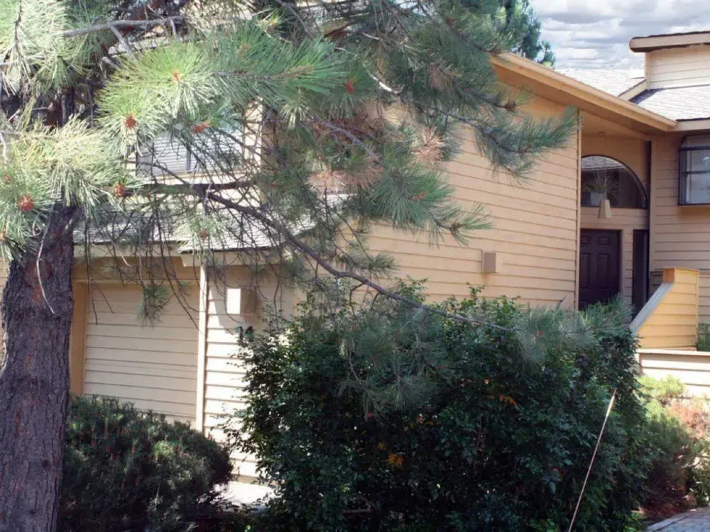 Fairway Village 14 3 Br home by RedAwning