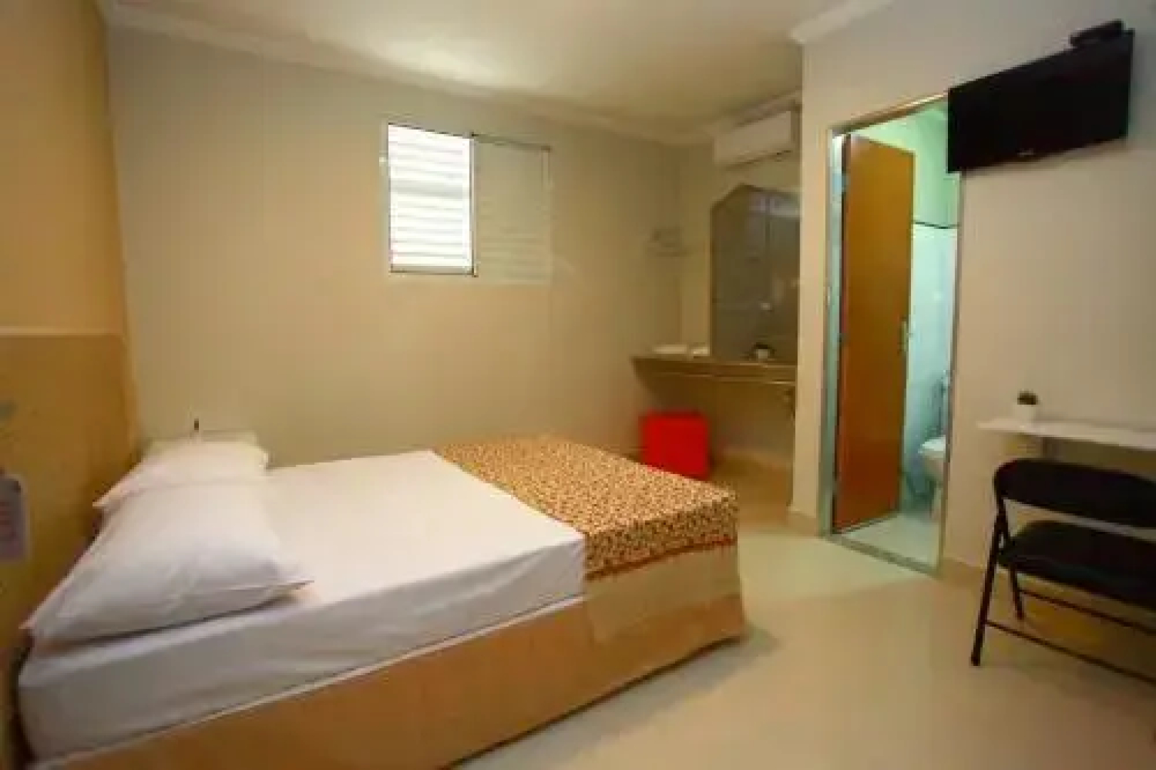 OYO Hotel Economy
