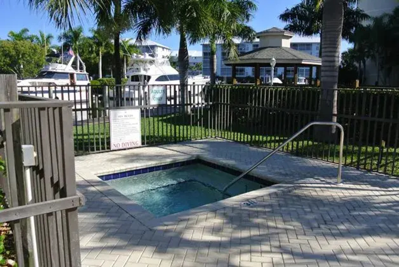 Santa Maria Harbour Resort 311