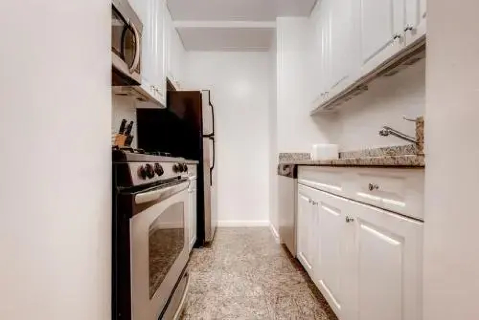 Global Luxury Suites At Symphony House