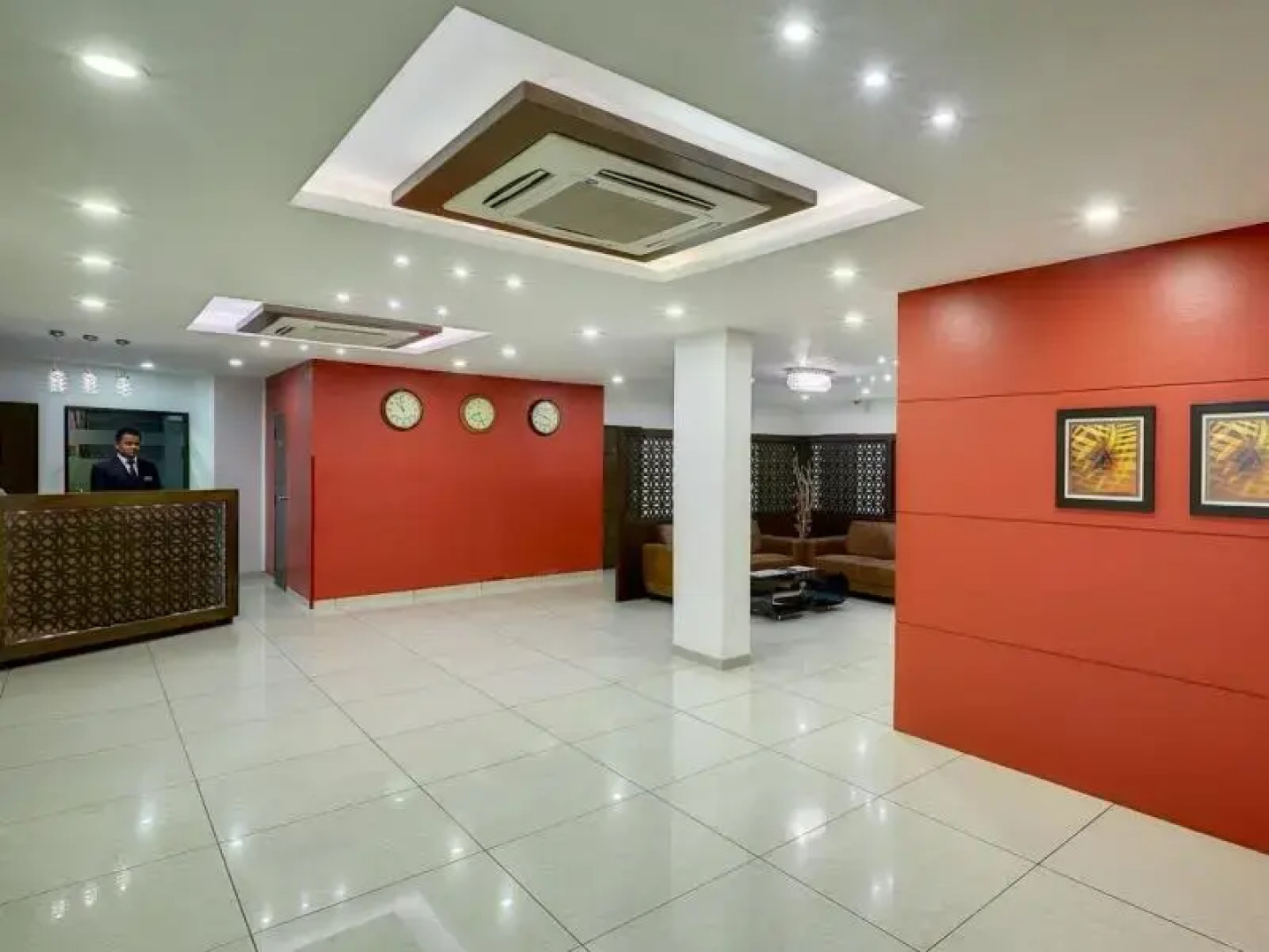 TGB Express Hotel - Nadiad