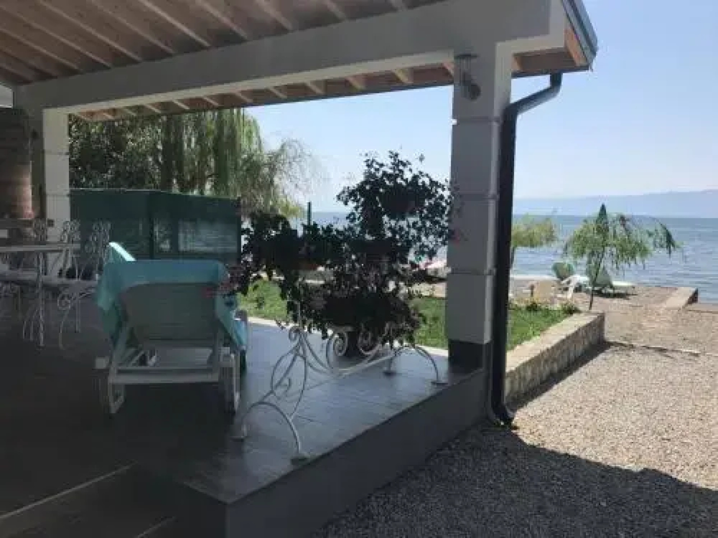 Lake House Sand