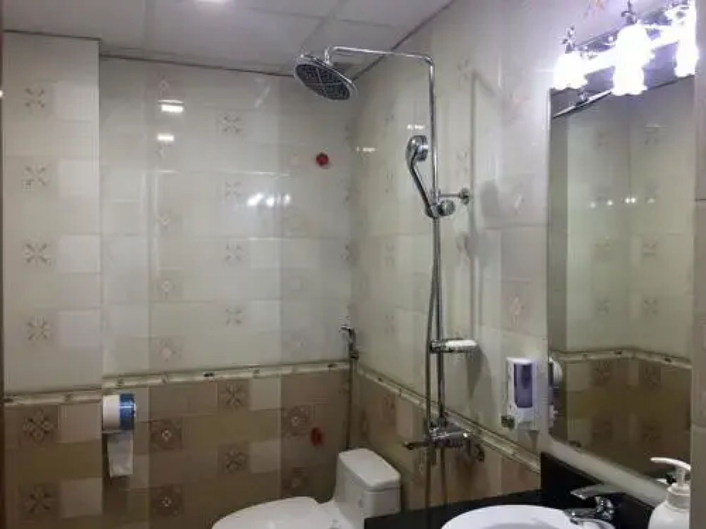 Nga Viet Bac Ninh Luxury Hotel