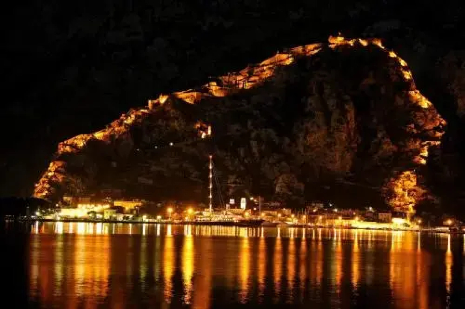 The Stone House, Prcanj 165