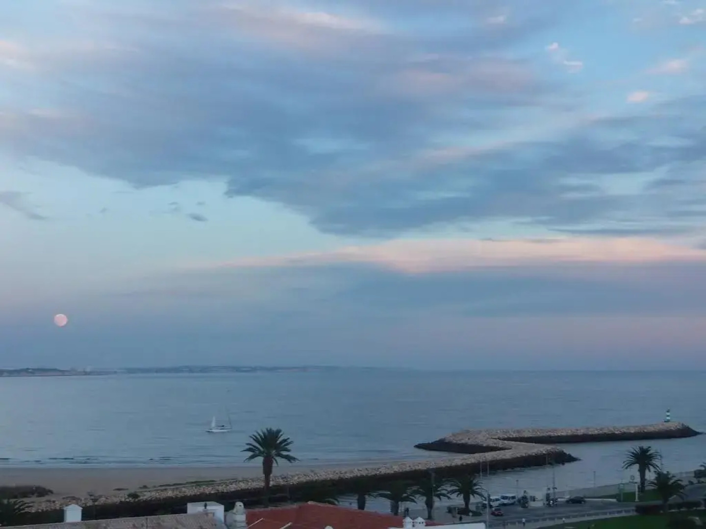 Blue Moon Guesthouse