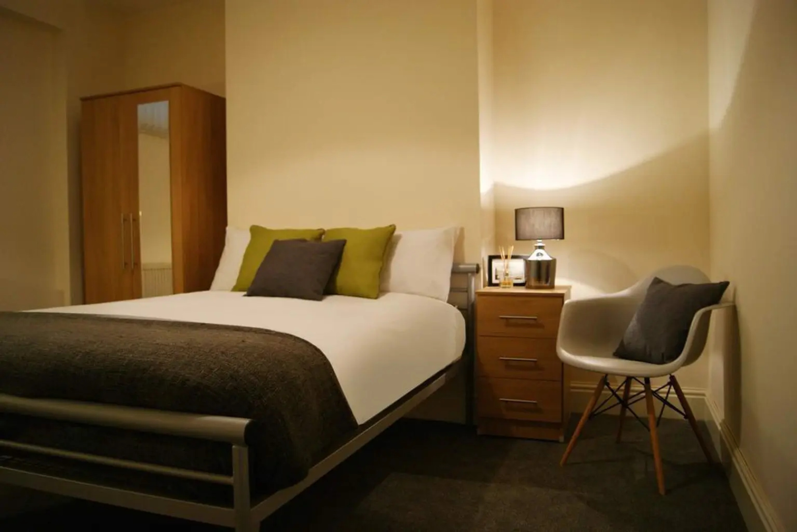 Birmingham Guest House I