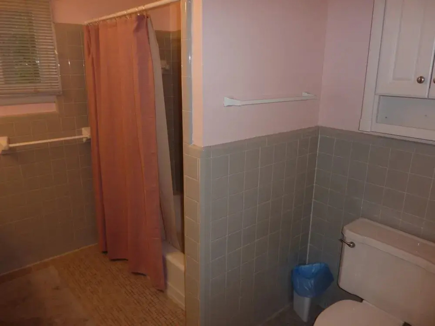 Very Nice - 3 Br Cottage