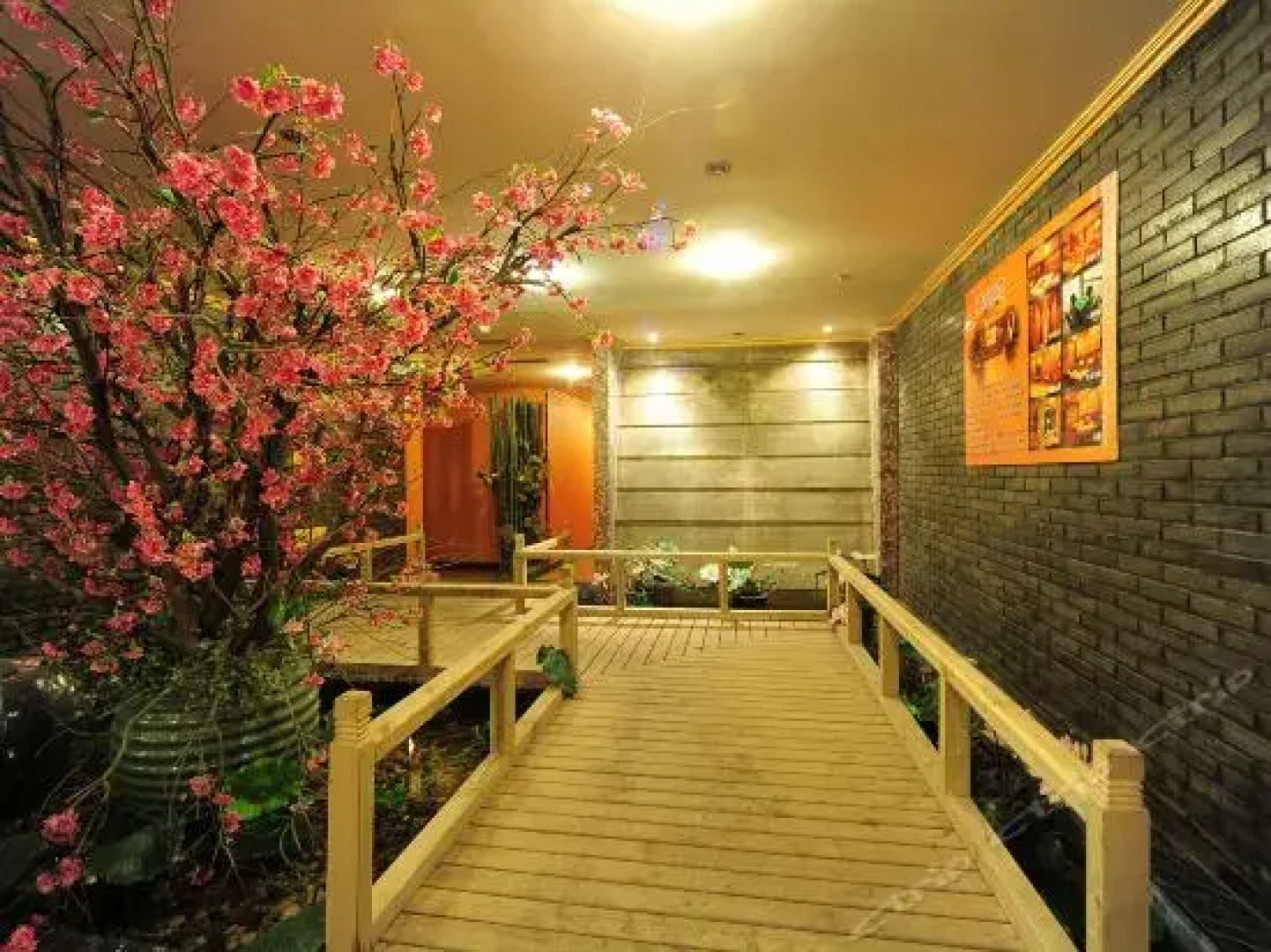 Tongxiang Zhouquan Yuanshun Hotel