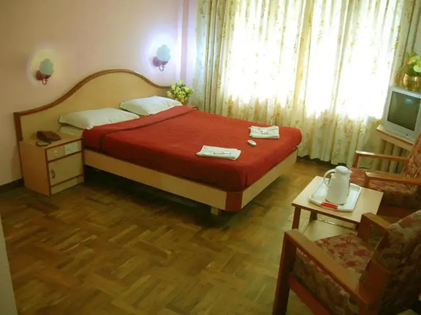 Royale Holidays Hotel
