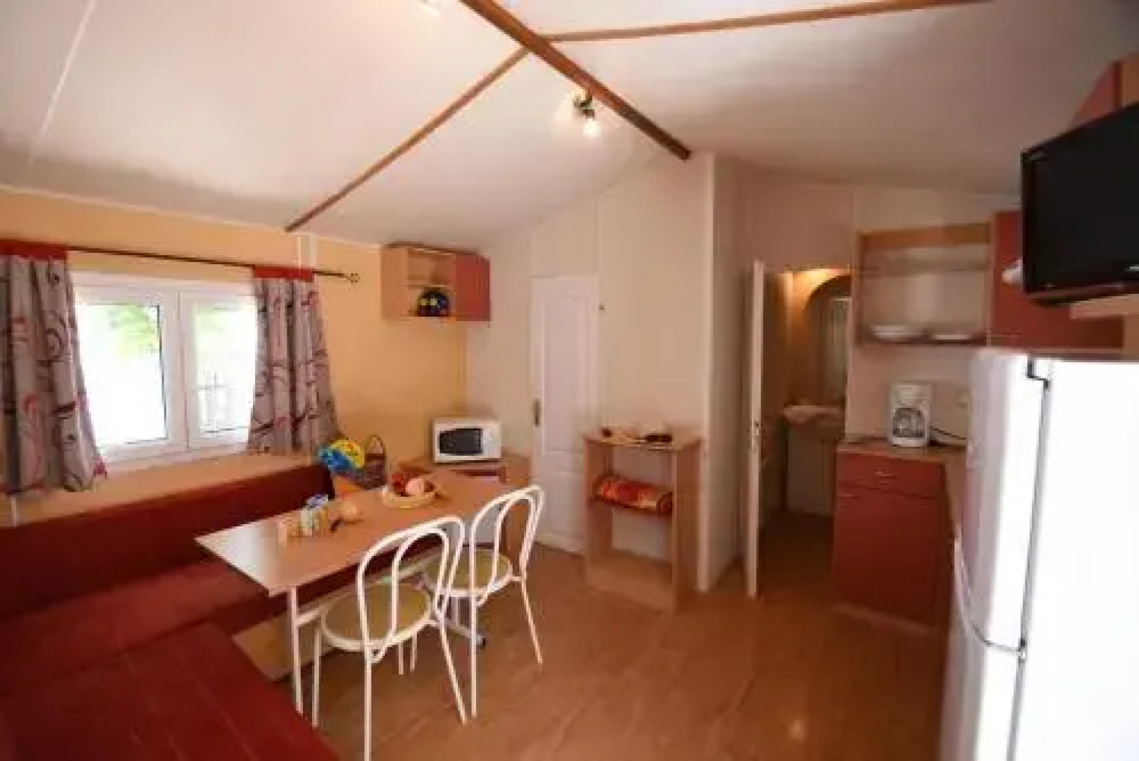 Camping La Pinède