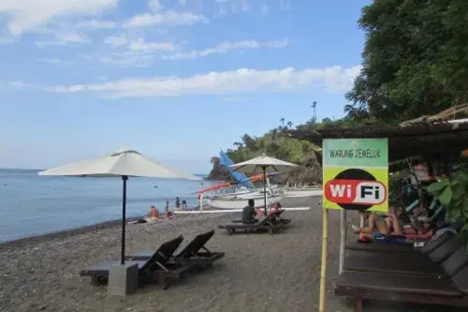 Warung Jemeluk & Home Stay