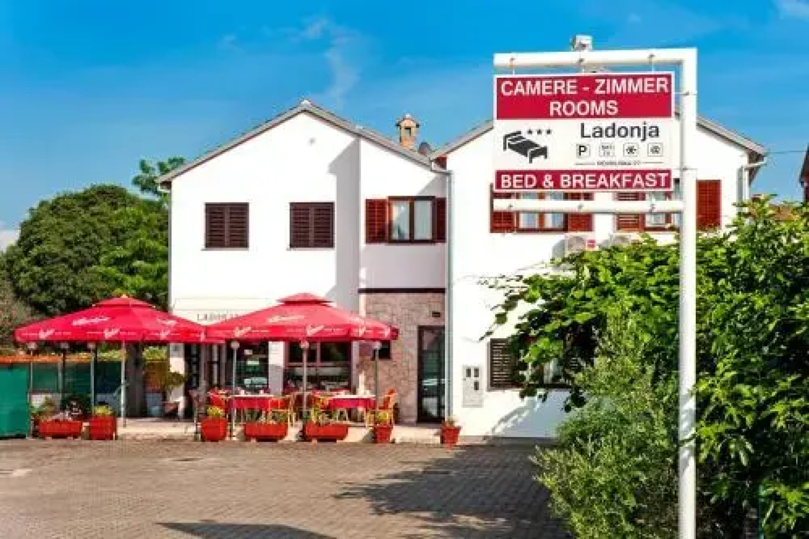 Rooms Ladonja