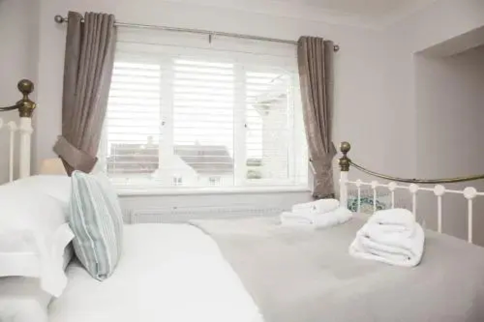 Revose Bed  Breakfast