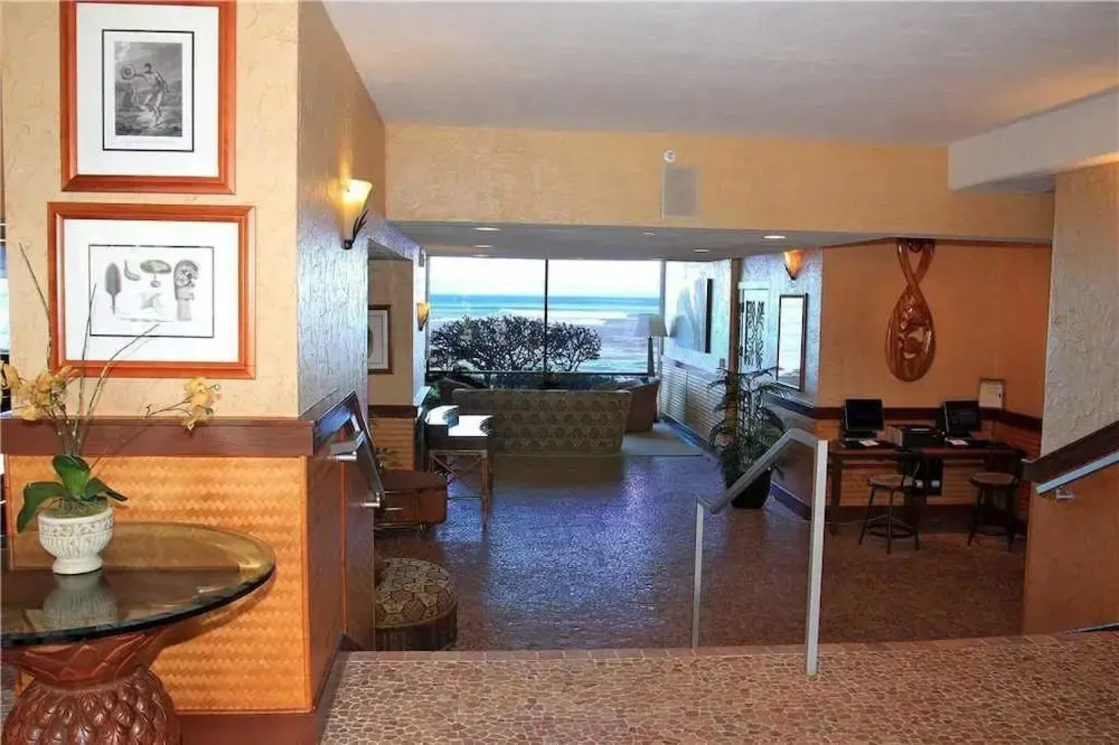 Royal Kahana 511 by RedAwning