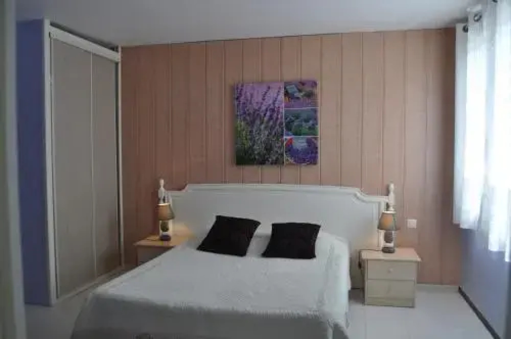 Hôtel Restaurant Les Lavandins