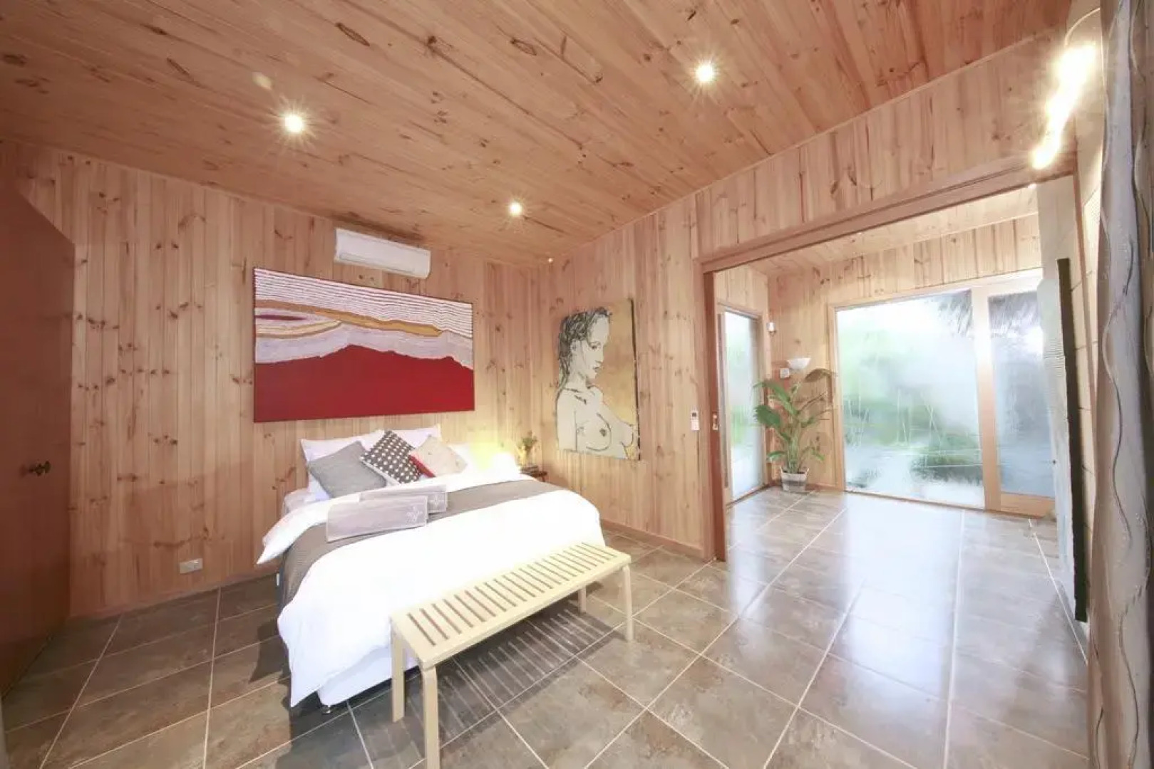 Stonehill Retreat - Private, Secluded, Luxury